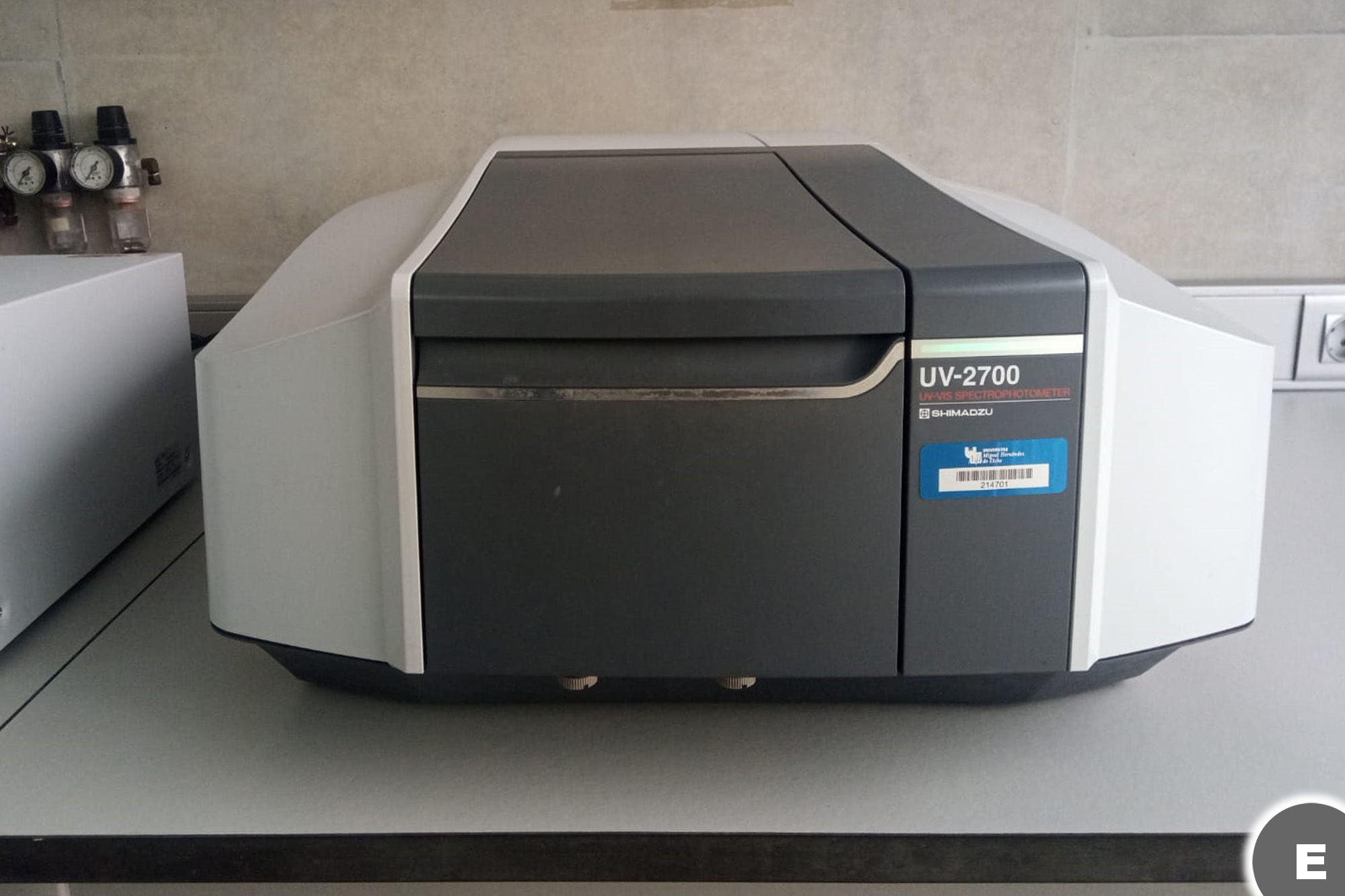 Imagen Espectrofotómetro UV-Vis 2700 Shimadzu