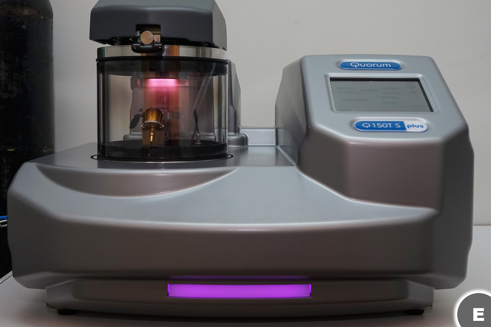 Imagen equipo de recubrimiento de muestras por sputtering (Q150T S plus, Quorum Technologies Ltd.)