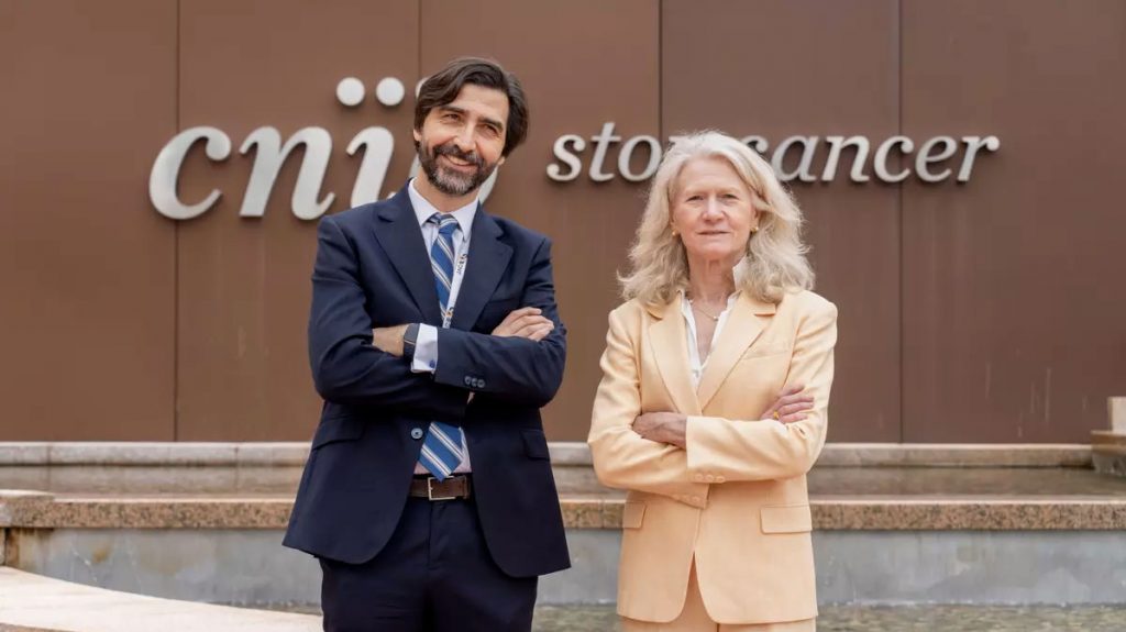 Antonio Pérez Martínez y Megan Sykes